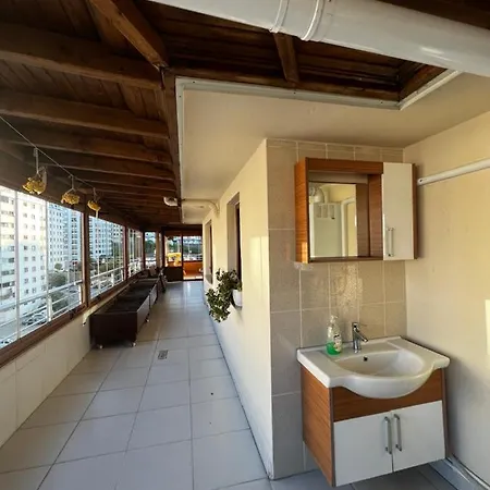 Holiday home Meydan Trbzon 3 Km شقة كبيرة اطلالة بحر
