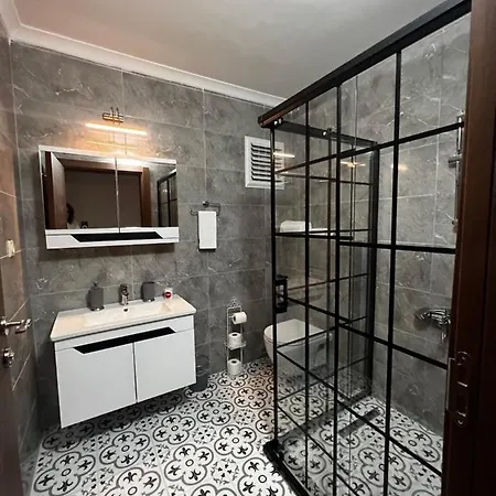 Holiday home Meydan Trbzon 3 Km شقة كبيرة اطلالة بحر