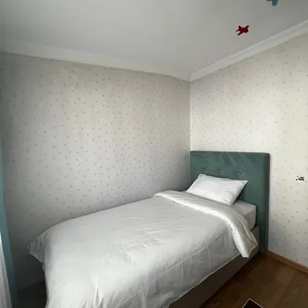 Holiday home Meydan Trbzon 3 Km شقة كبيرة اطلالة بحر Ortahisar